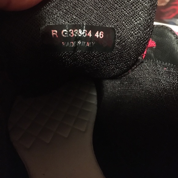 Chanel suede runners in a multi-colored maroon, burgundy and green. Size 13 US. - Picture 2 of 8